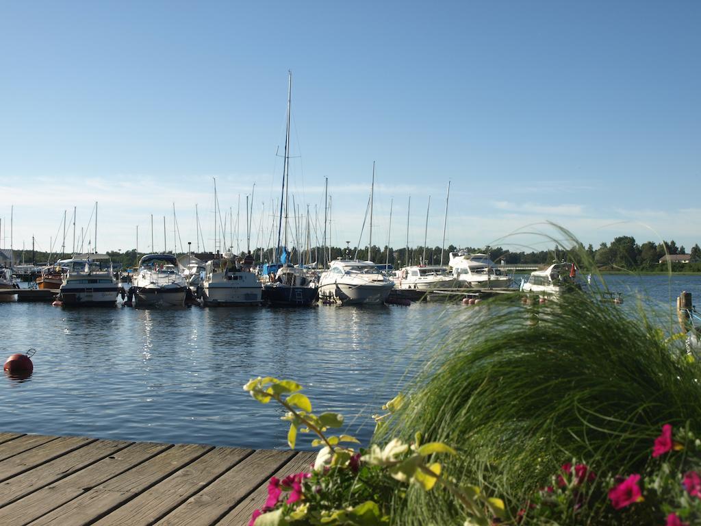 Tammisaaren Kaupunginhotelli Raseborg Exteriör bild
